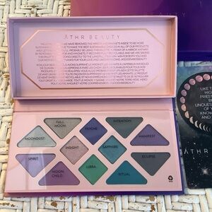 NEW! ATHR BEAUTY Moonlit Crystal Pallet